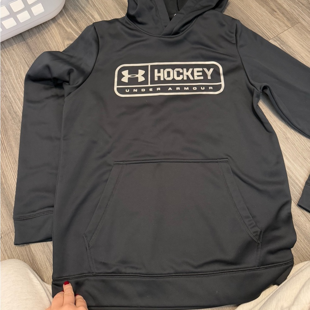 Men’s under armor hockey hoodie